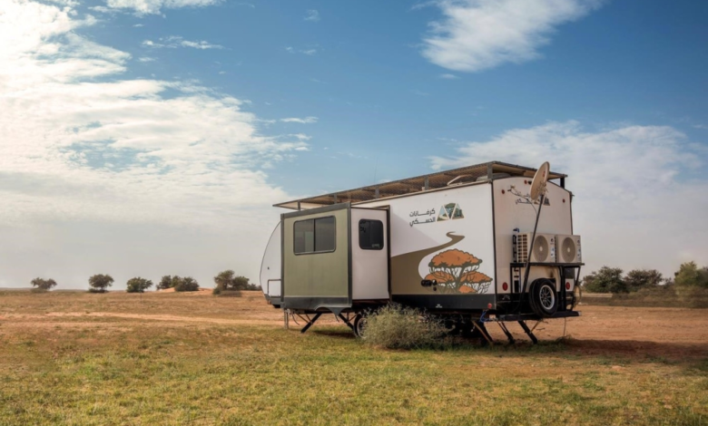 شتاء درب زبيدة 2025: إقامة فاخرة في كرفانات الحسكي