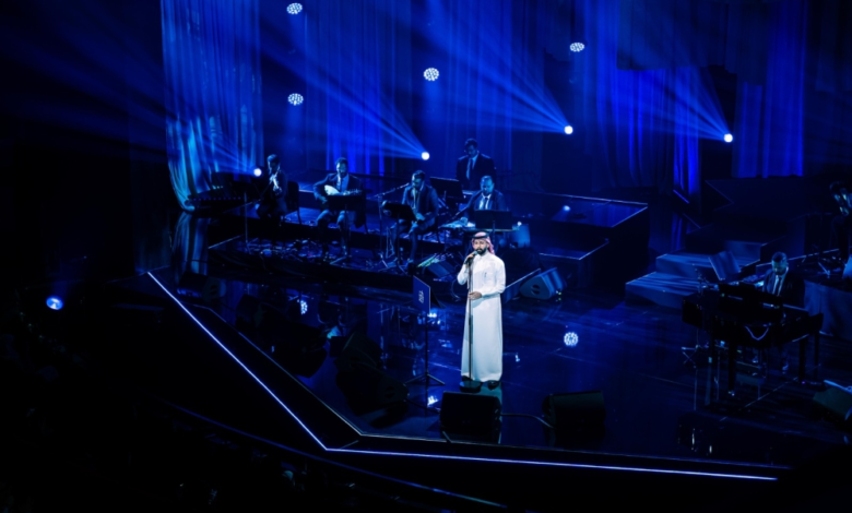 بدر حكيم يتألق في مهرجان الغناء بالفصحى بمركز إثراء