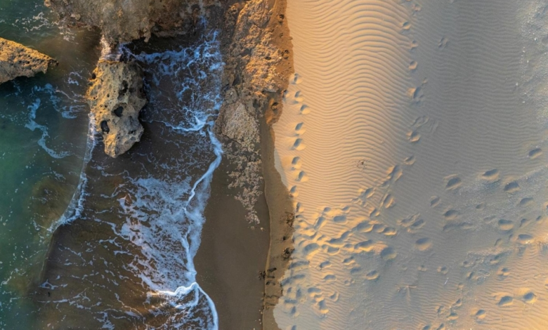 Al-Haraba Beach in Al-Wajh: The magic of nature and the formations of the Red Sea