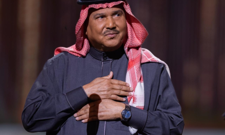 محمد عبده يبدع في موسم الرياض السادس بليلة طربية تاريخية