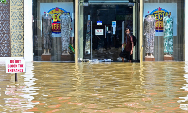 إعصار ديتواه يغرق سريلانكا: 159 قتيلاً وإعلان الطوارئ