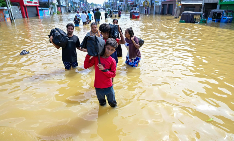 ارتفاع ضحايا فيضانات سريلانكا إلى 193 قتيلاً ومئات المفقودين