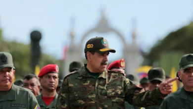 واشنطن تعرض على مادورو المنفى في روسيا.. وتصعيد عسكري