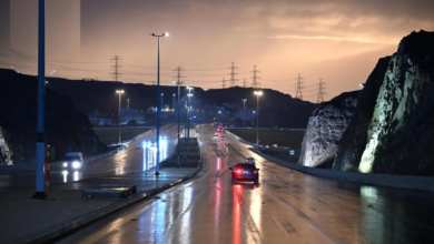 طقس السعودية اليوم: أمطار مكة وضباب الشرقية وتحذيرات الأرصاد