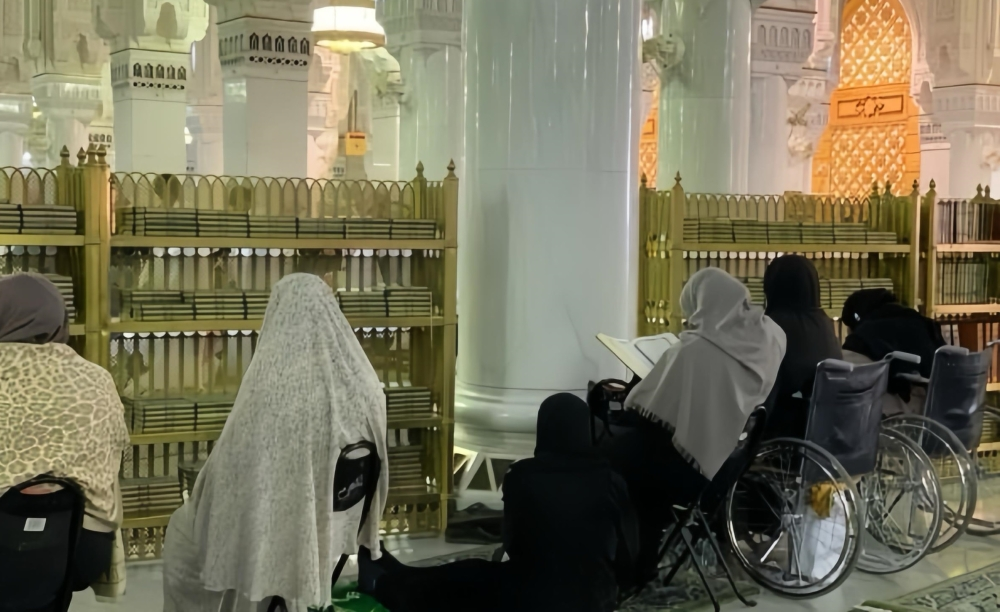 مصليات ذوي الاعاقة في المسجد النبوي