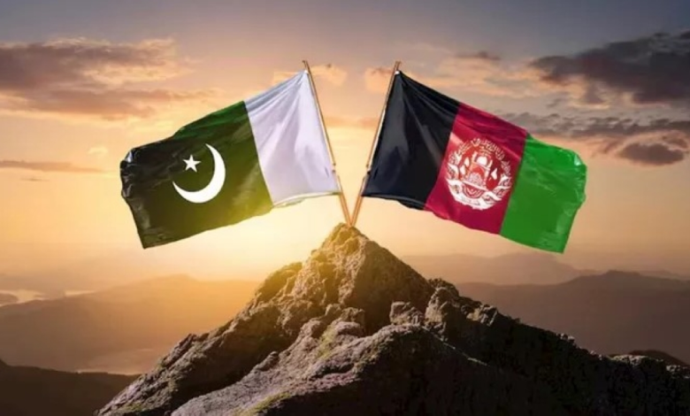 اشتباكات حدودية بين أفغانستان وباكستان تخرق الهدنة