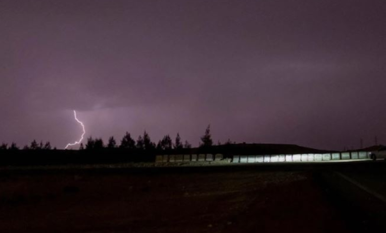 أمطار عرعر: تحويل الدراسة عن بعد في الحدود الشمالية الثلاثاء