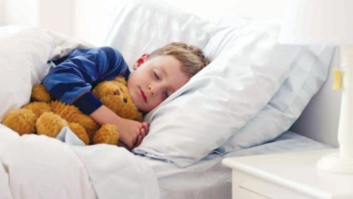 ملابس الطفل في الشتاء: نصائح لحمايته من البرد والحرارة الزائدة