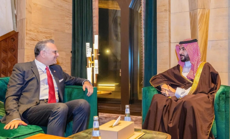 The Minister of Defense discusses peace efforts with the US President's advisor