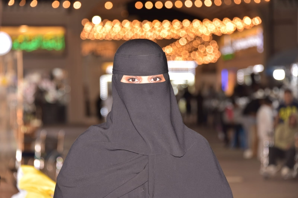 عائشة الراشدي