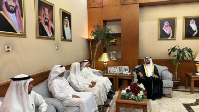 محافظ القطيف يتابع برامج جمعية أبارق وخططها التنموية