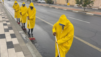 بلدية بقيق تنجح في معالجة آثار الأمطار وسحب 135 ألف جالون