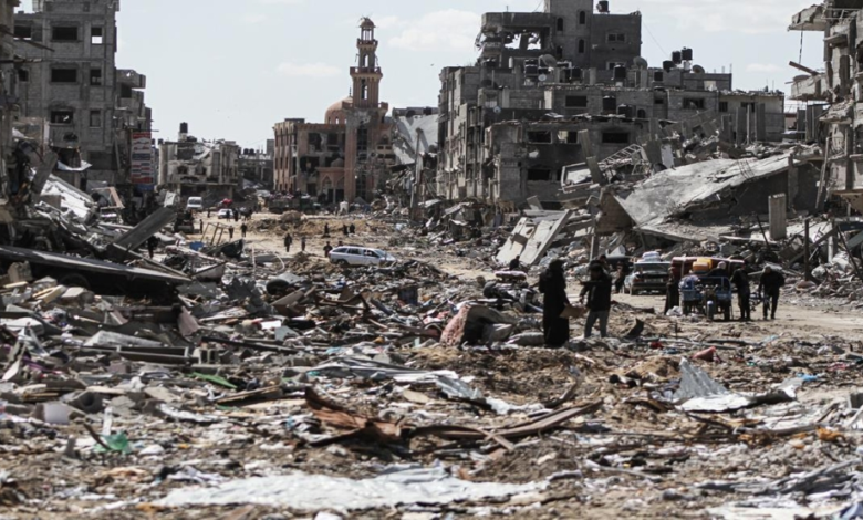 إصابة فلسطينيين بقصف إسرائيلي على خان يونس وخرق للهدنة