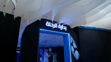 وقف الملك عبدالعزيز للعين العزيزية: تاريخ وتنمية في مهرجان الإبل