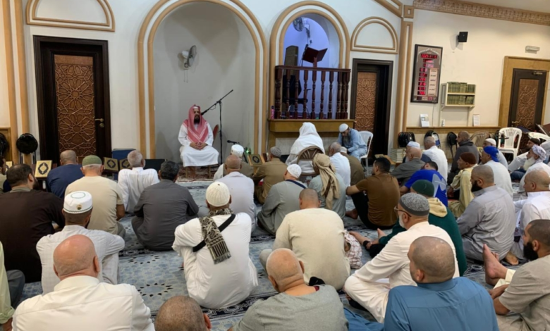 الشؤون الإسلامية تنظم برامج لتوعية المعتمرين لموسم 1447هـ