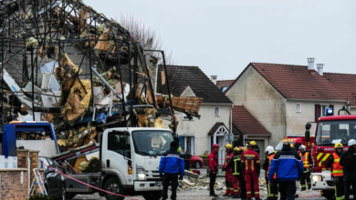 انفجار مبنى قرب باريس: إصابة 3 أطفال ووالدتهم بجروح خطيرة