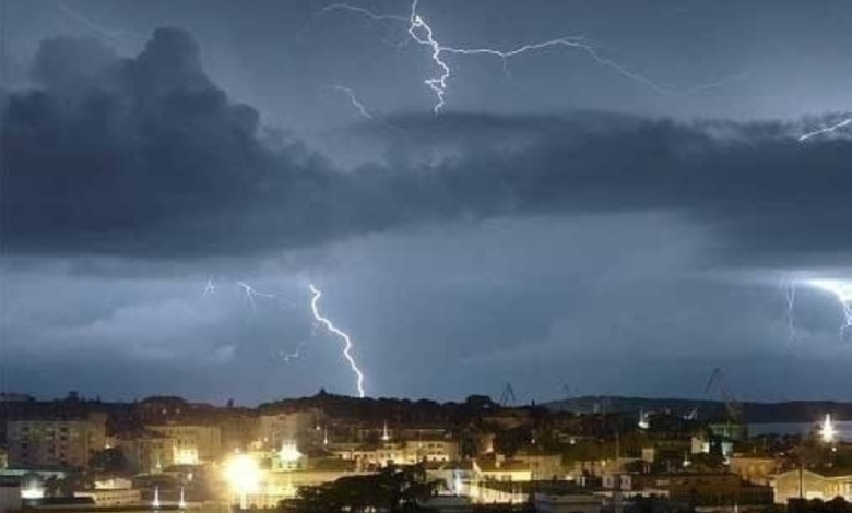 حالة الطقس في السعودية: أمطار رعدية وضباب على هذه المناطق