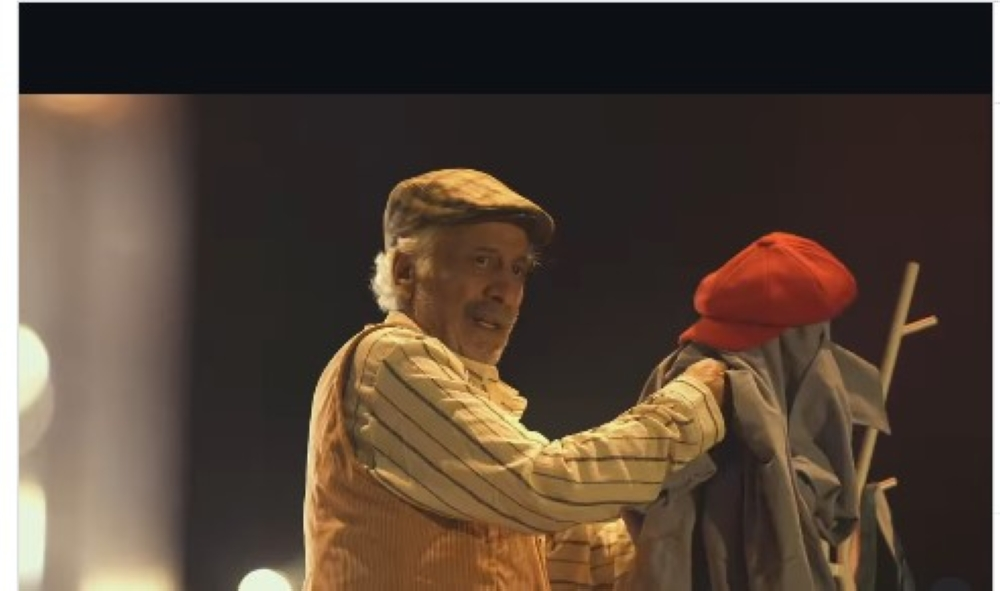 Ayman Zeidan in a scene from the play "Premature Birth"