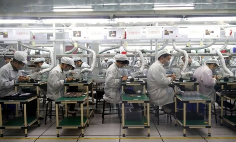 أمريكا تتوعد الصين برسوم على أشباه الموصلات في 2027