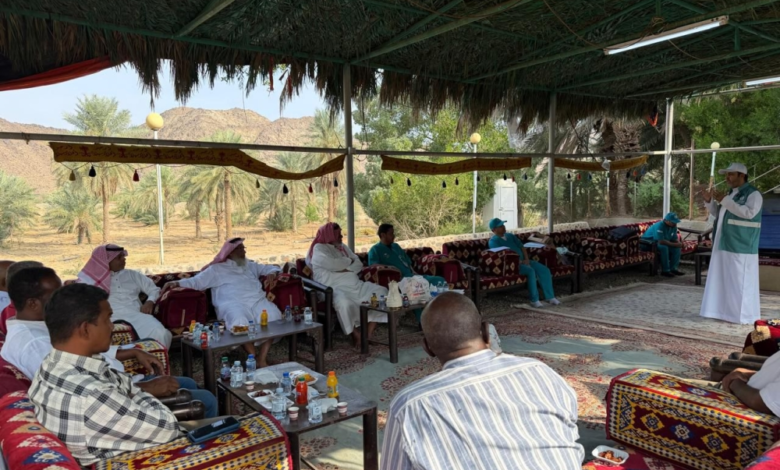 ”وقاء“ يحصن طماطم الجموم بورشة لمكافحة ”التجعد البني“