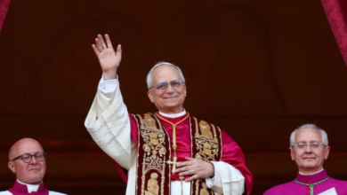 بابا الفاتيكان يتضامن مع غزة ويدين الحروب في عظة الميلاد