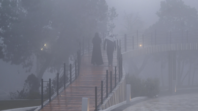 طقس السعودية اليوم: أمطار وغبار وضباب وتنبيهات الأرصاد