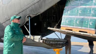 The 77th Saudi relief plane to support Gaza arrives at El Arish Airport