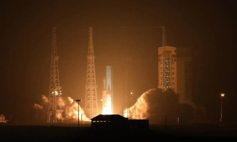 إيران تطلق 3 أقمار اصطناعية من روسيا بتقنيات الذكاء الاصطناعي