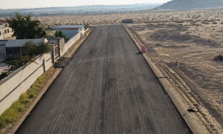 بلدية الصرار تنهي سفلتة شوارع هجرة المصيف بمساحة 7353 م2