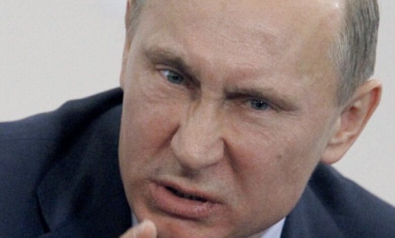 Trump criticizes targeting of Putin; Zelensky demands 50-year guarantees