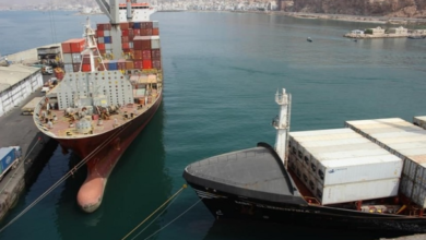 التحالف يدمر شحنة أسلحة بميناء المكلا متجهة للانتقالي