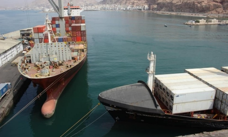 The coalition destroys an arms shipment at the port of Mukalla destined for the Southern Transitional Council