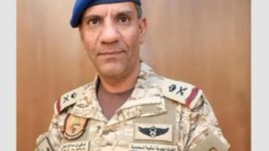 التحالف يستهدف أسلحة مهربة في ميناء المكلا دعماً للشرعية