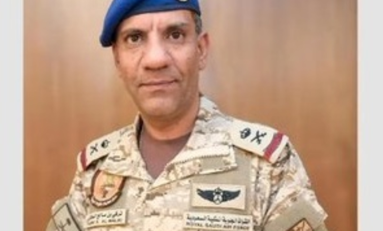 التحالف يستهدف أسلحة مهربة في ميناء المكلا دعماً للشرعية