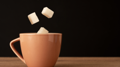 تعديل ضريبة المشروبات المحلاة حسب السكر في السعودية 2026