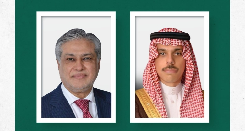 وزير الخارجية السعودي يبحث المستجدات الإقليمية مع نظيره الباكستاني