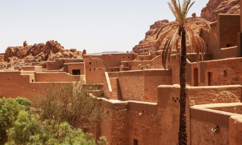 جولة الفنون الجدارية في البلدة القديمة بالعلا: تراث وتاريخ