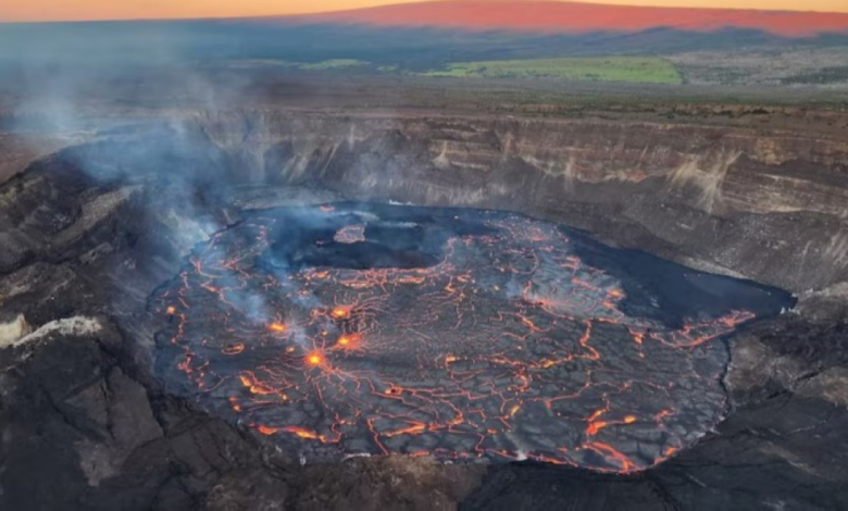 رفع التحذير من بركان بور ني تيلونج في إندونيسيا بعد هزات أرضية