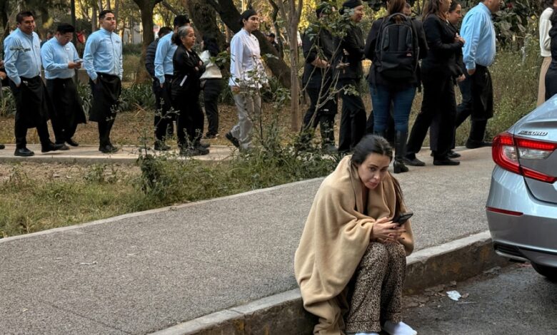 زلزال المكسيك يجبر الرئيسة شينباوم على إخلاء القصر الرئاسي