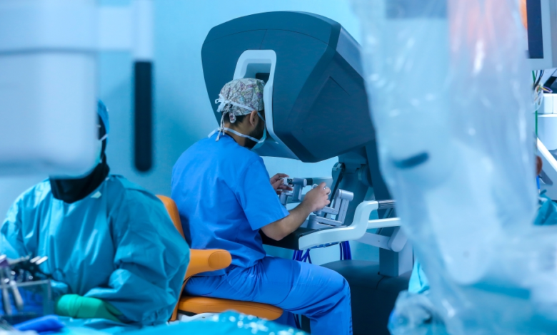 جراحة روبوتية دقيقة بالتخصصي تنقذ طفلة مصابة بفقر الدم المنجلي