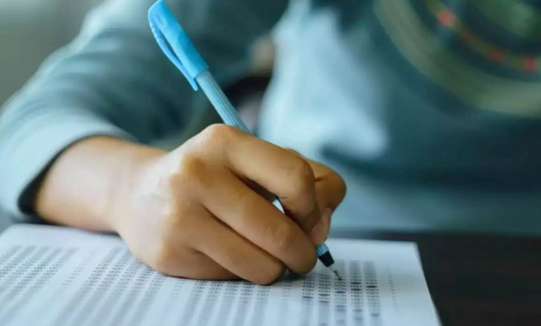 The Ministry of Education is activating mobile committees to test patients and detainees