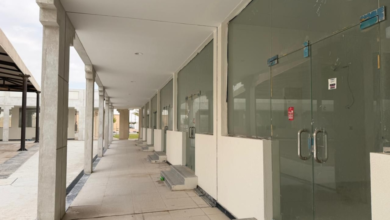 بلدية بقيق توقع 52 عقداً استثمارياً بـ 63 مليون ريال