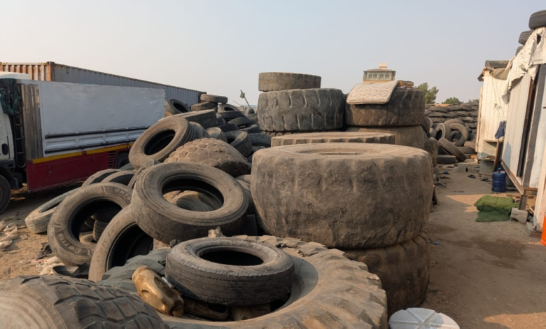 Jeddah Municipality seizes illegal tire storage sites in the south of the governorate