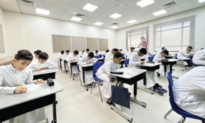 التعليم: شهادات رقمية ومنع حجب النتائج والرد على التظلمات بـ24 ساعة