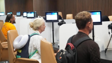 الجوازات السعودية تنهي إجراءات سياح سقطرى عبر مطار جدة