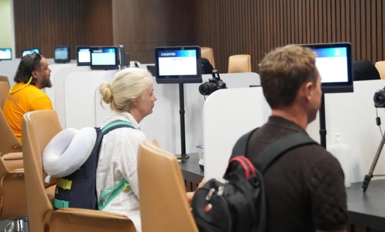 الجوازات السعودية تنهي إجراءات سياح سقطرى عبر مطار جدة