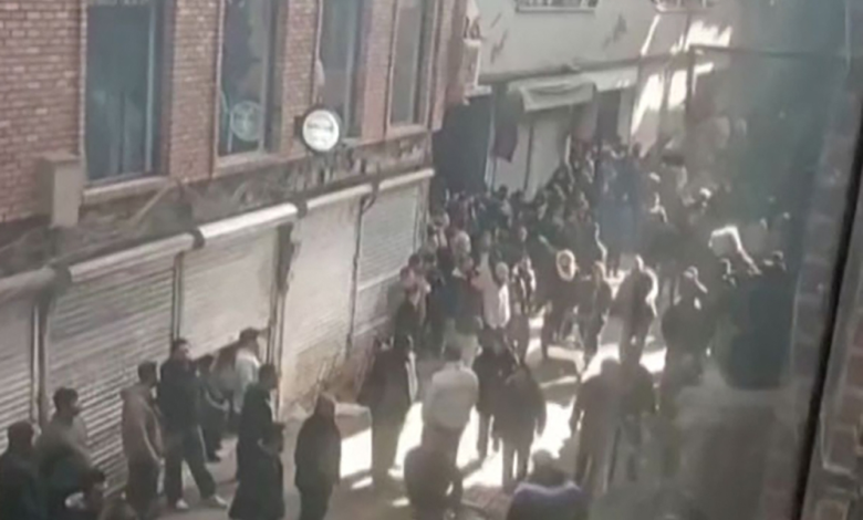 انقطاع الإنترنت في إيران مستمر وبهلوي يدعو للتصعيد