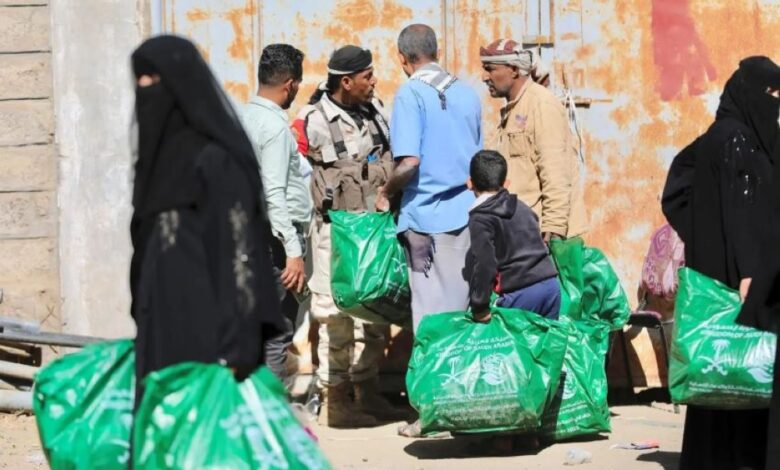 مركز الملك سلمان يوزع مساعدات غذائية وشتوية في 3 دول