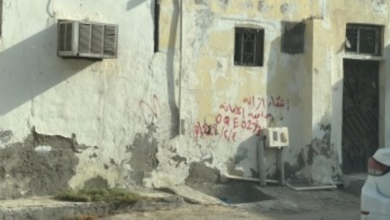 بدء فصل الخدمات عن مباني حي الرويس بجدة تمهيداً للإزالة