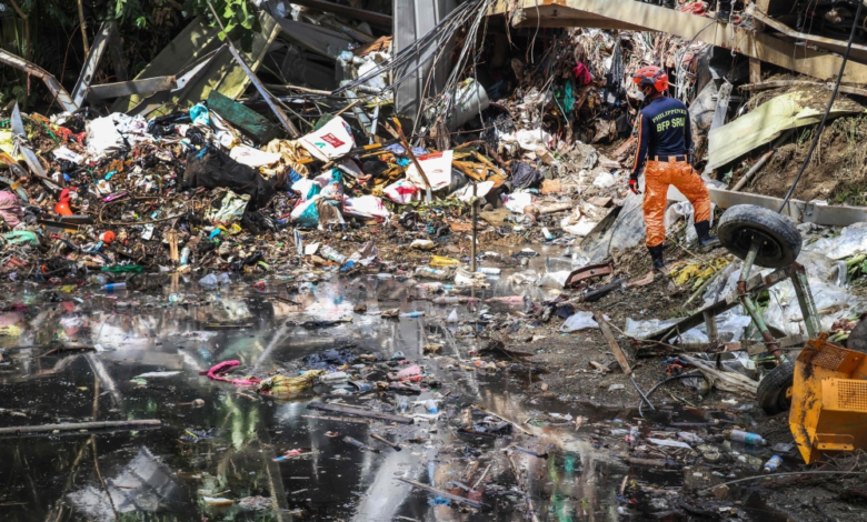 تضاؤل الآمال بإنقاذ 29 مفقوداً في انهيار مكب نفايات الفيليبين